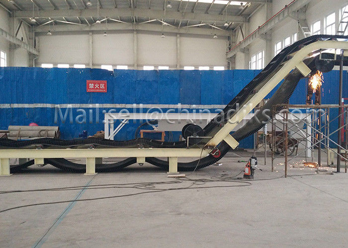 Структура цвета Q235 промышленного склонного ленточного транспортера OEM белая